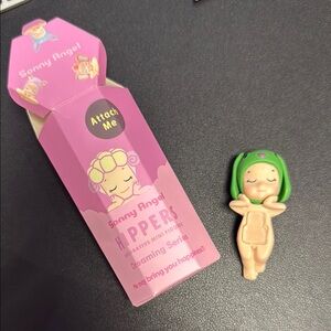 Sonny Angel Hippers Dreaming Series Figure - Loop Ear Rabbit